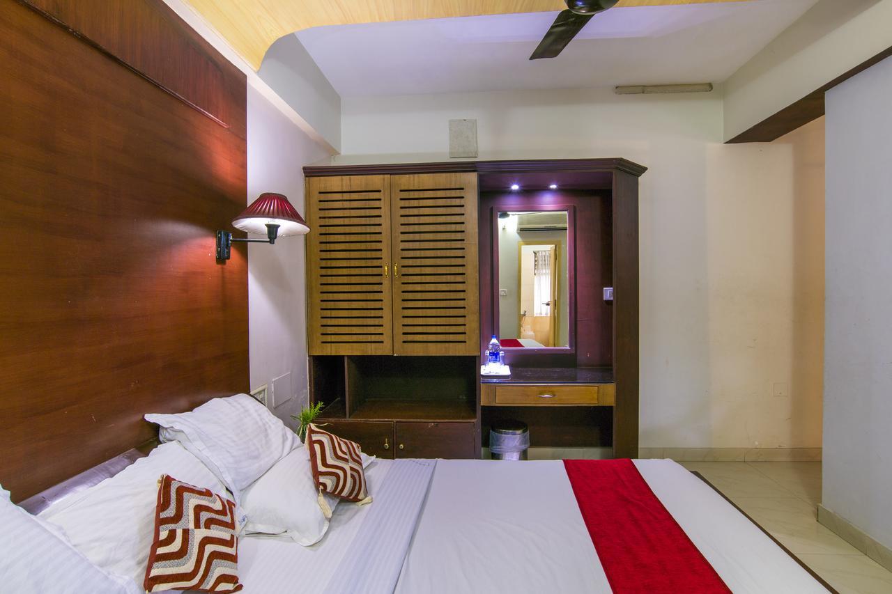 Hotel Haritagiri Kalpetta Esterno foto